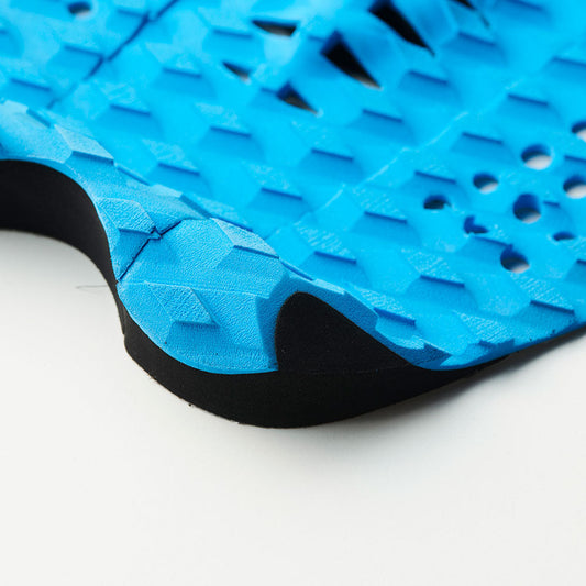 Balin Sucker 3-Piece Deck Grip, close-up of blue textured deck pad and black raised tail edge