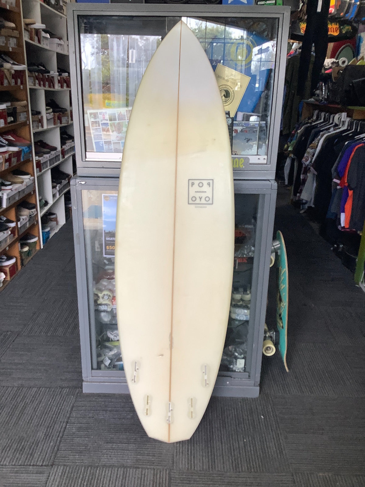 Second-hand 6'0 surfboard bottom with no fins fitted