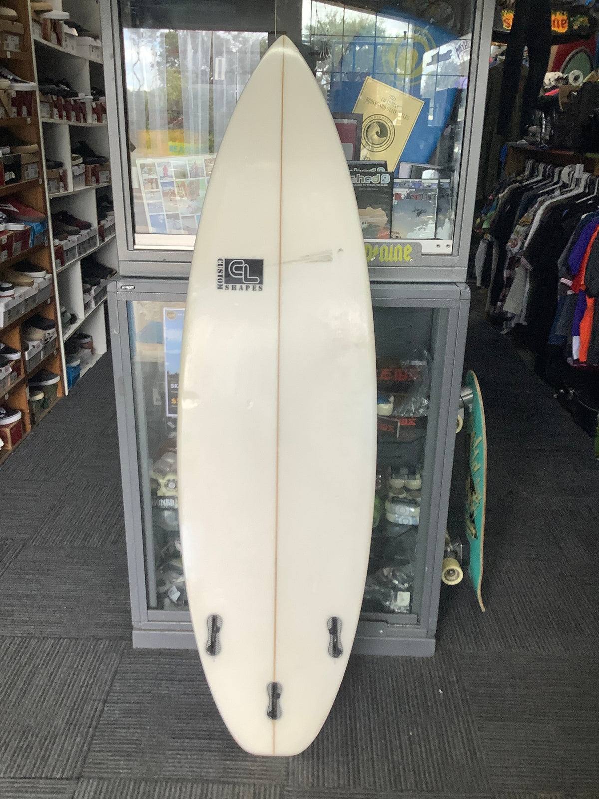 CL Custom Shapes plain second-hand surfboard – bottom