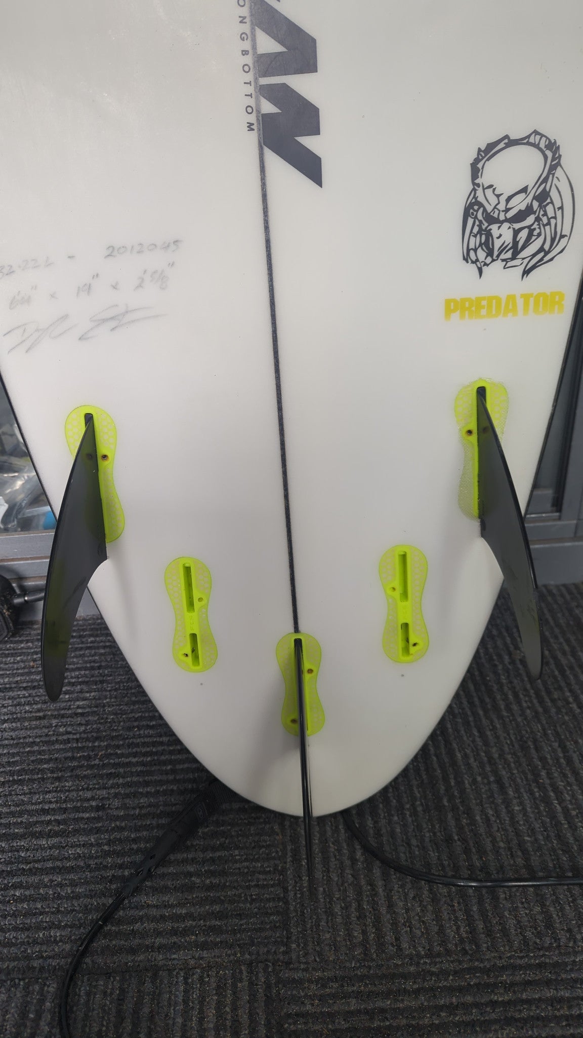 Dylan Longbottom Predator secondhand surfboard fin setup