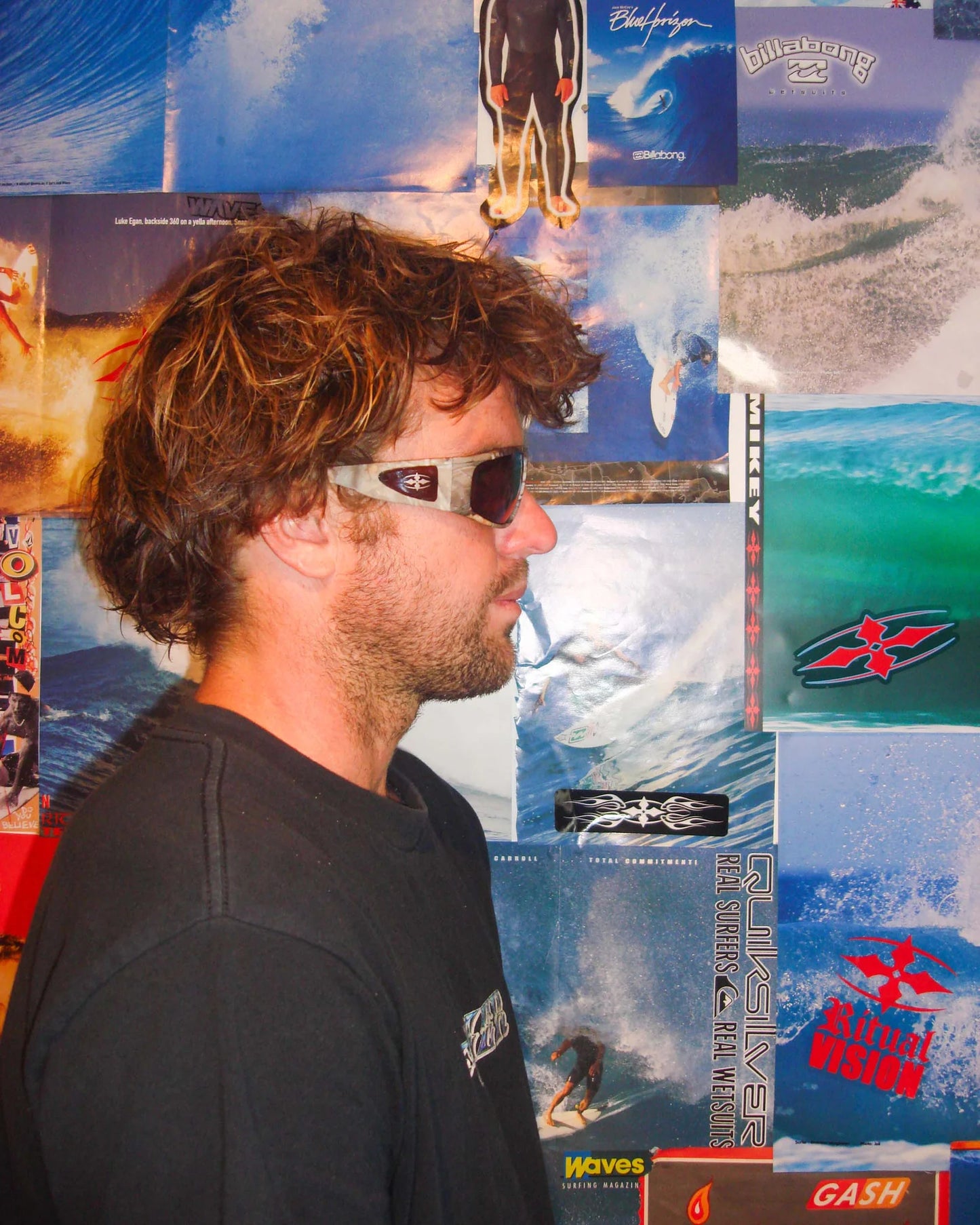 Side portrait of model wearing Ritual Vision The Vacationer Sunglasses in Combat / Olive Polarised shed nine