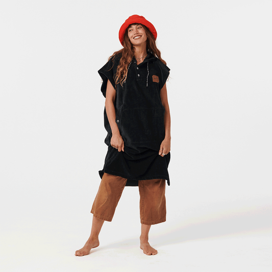 Slowtide The Digs changing poncho in Black, front view