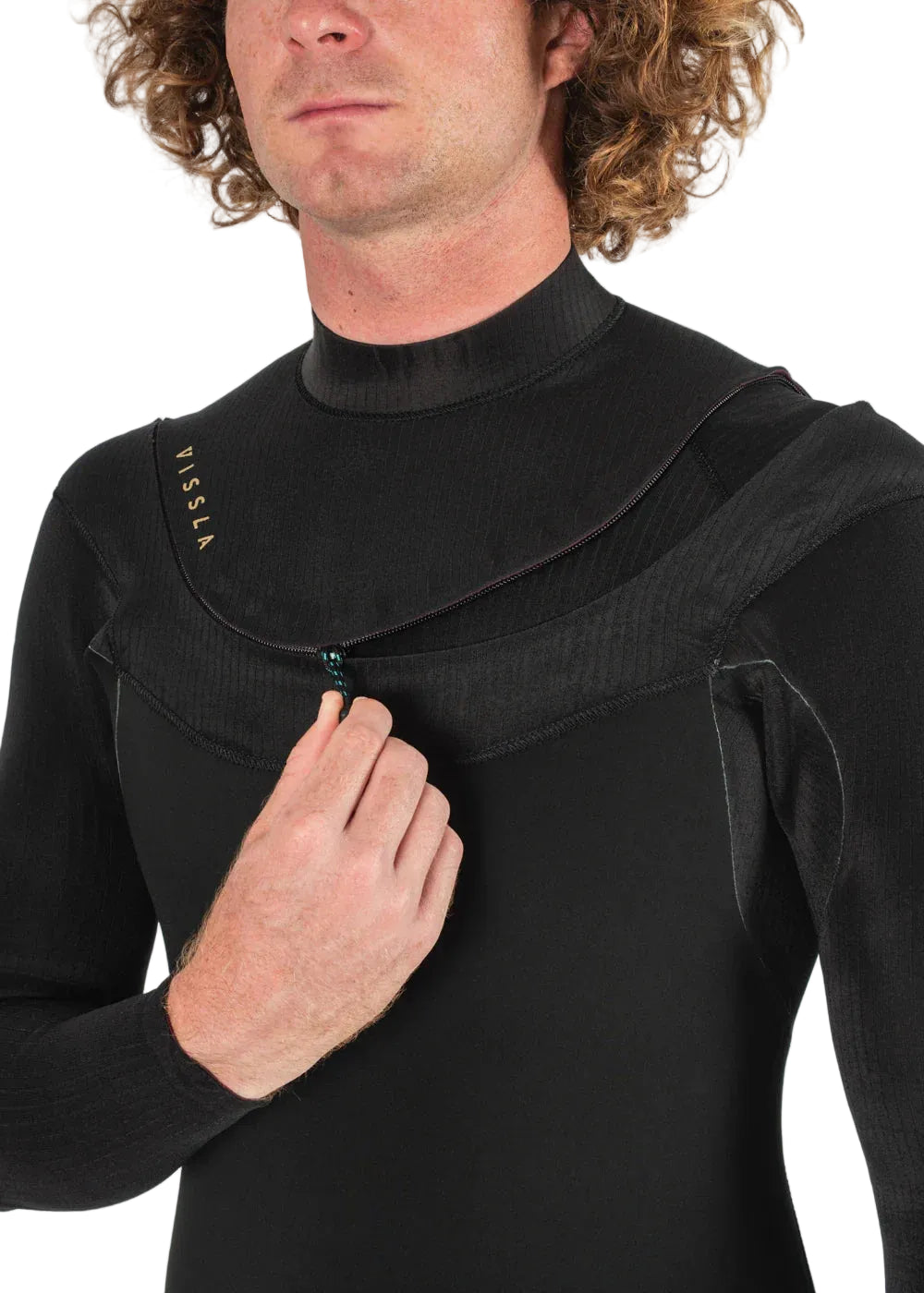 Chest zip detail on Vissla Men’s New Seas 3/2 U-Zip Steamer Wetsuit in Black 2 shed nine
